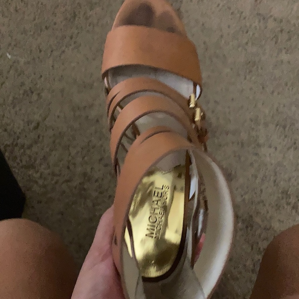 Leather brown heels Michael kors